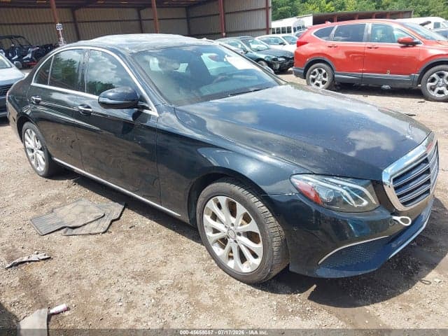 2017 MERCEDES-BENZ E 300 - 1