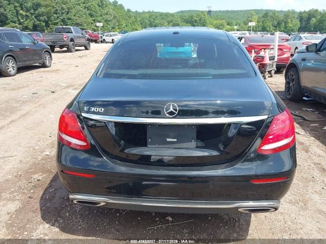 2017 MERCEDES-BENZ E 300 16