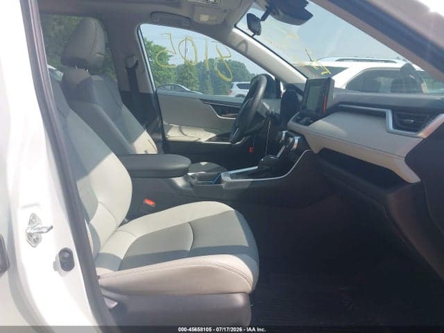 2020 TOYOTA RAV4 XLE PREMIUM 5
