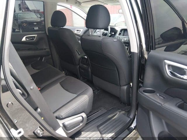 2020 NISSAN PATHFINDER S 4WD 8