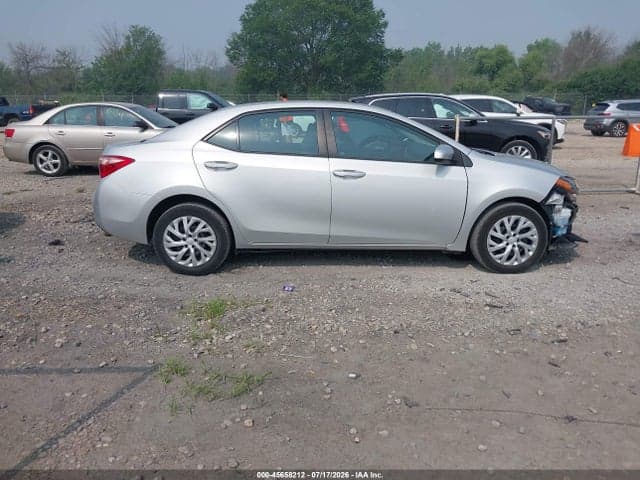 2018 TOYOTA COROLLA LE 1