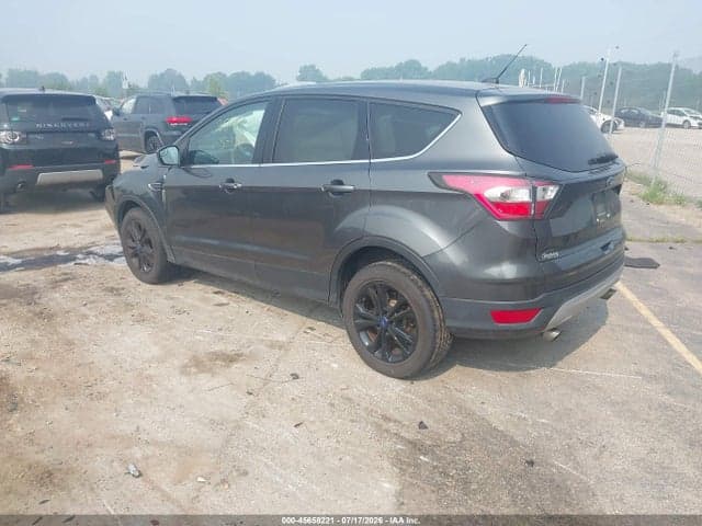 2017 FORD ESCAPE SE 3