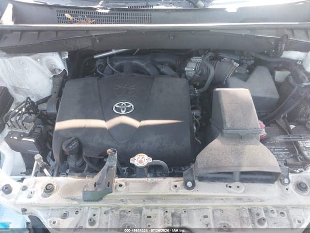 2019 TOYOTA HIGHLANDER XLE 11