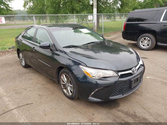 2017 TOYOTA CAMRY SE - 1