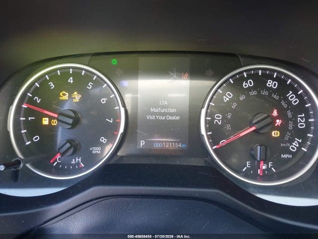 2020 TOYOTA RAV4 LE 7