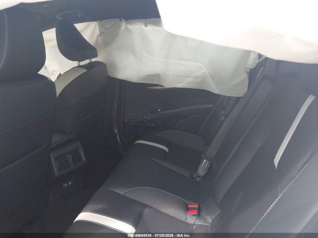 2026 TOYOTA CAMRY SE 8
