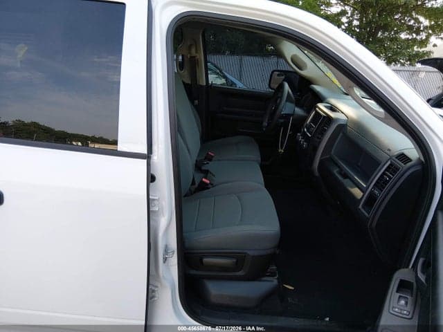 2019 RAM 1500 CLASSIC EXPRESS 4X4 6'4 BOX 5
