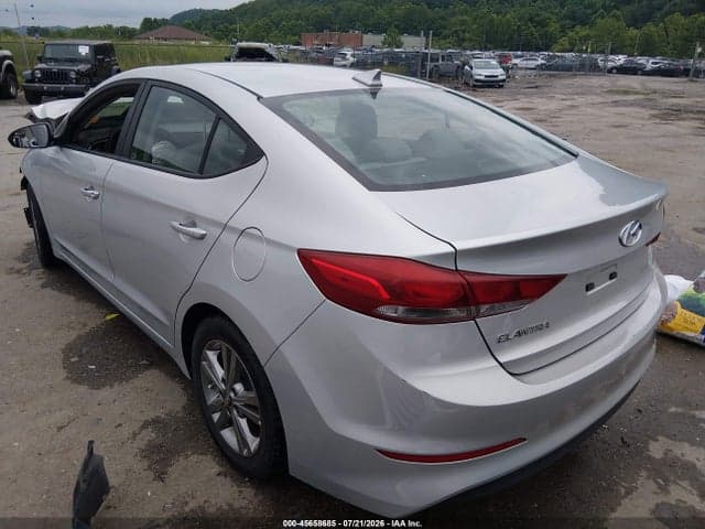 2017 HYUNDAI ELANTRA SE 3