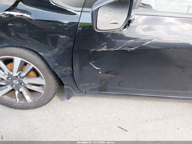 2020 NISSAN VERSA SV XTRONIC CVT 17