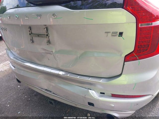 2018 VOLVO XC90 T5 MOMENTUM 21