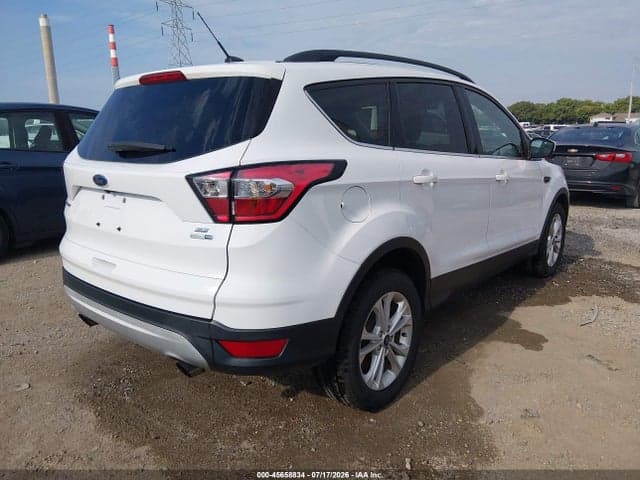 2018 FORD ESCAPE SE 4
