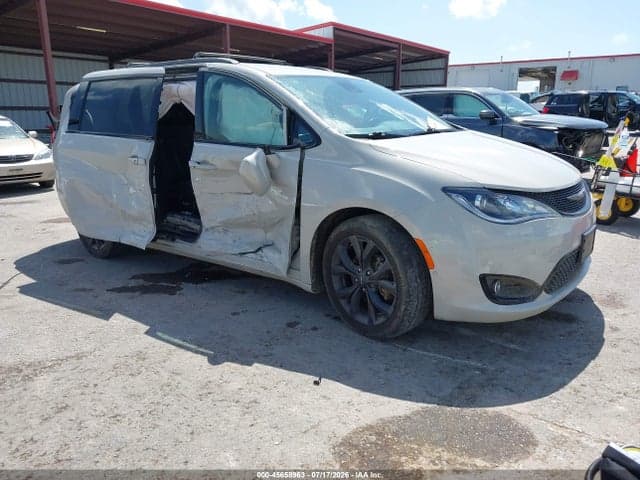 2019 CHRYSLER PACIFICA TOURING L PLUS 1
