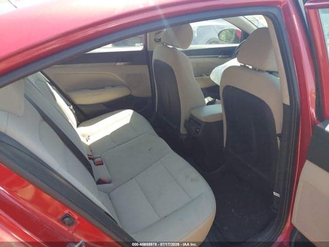 2018 HYUNDAI ELANTRA SEL 8