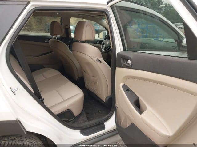 2018 HYUNDAI TUCSON VALUE 8