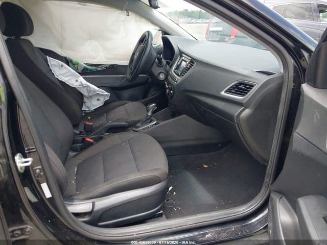 2021 HYUNDAI ACCENT SE 5