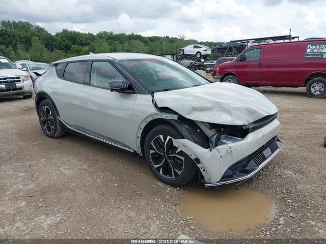 2022 KIA EV6 WIND 1