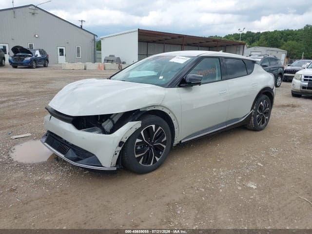 2022 KIA EV6 WIND 2