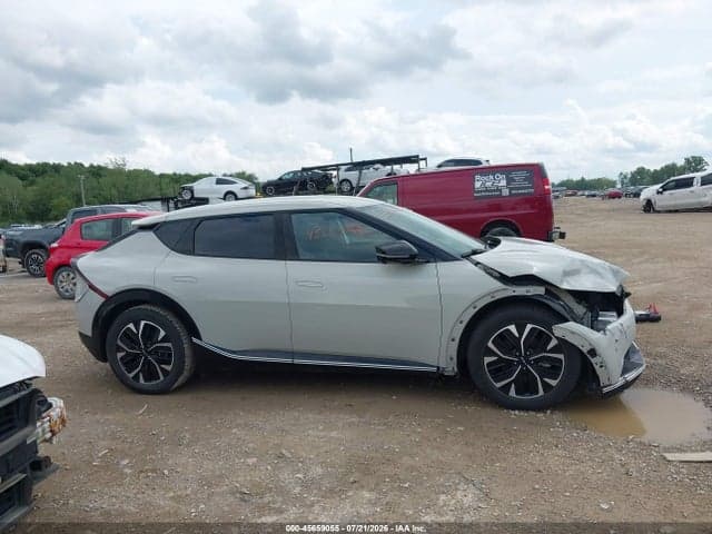 2022 KIA EV6 WIND 13
