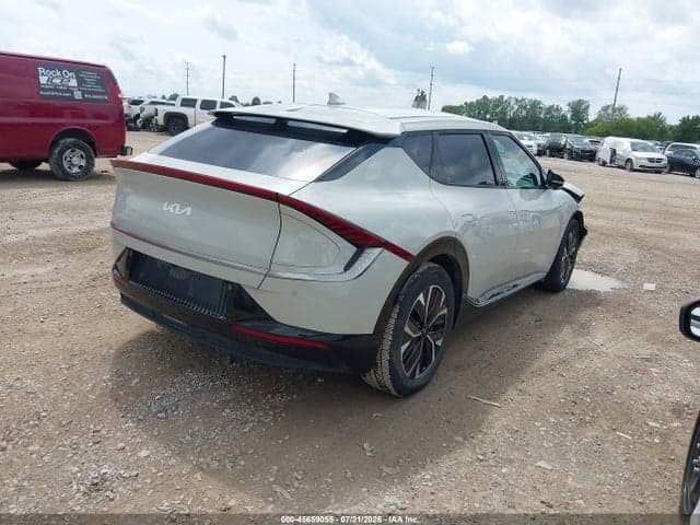 2022 KIA EV6 WIND 4