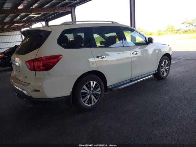 2018 NISSAN PATHFINDER SV 4