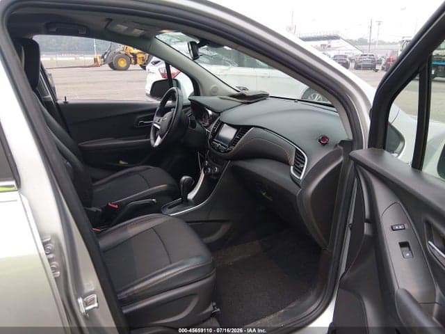 2017 CHEVROLET TRAX LT 5