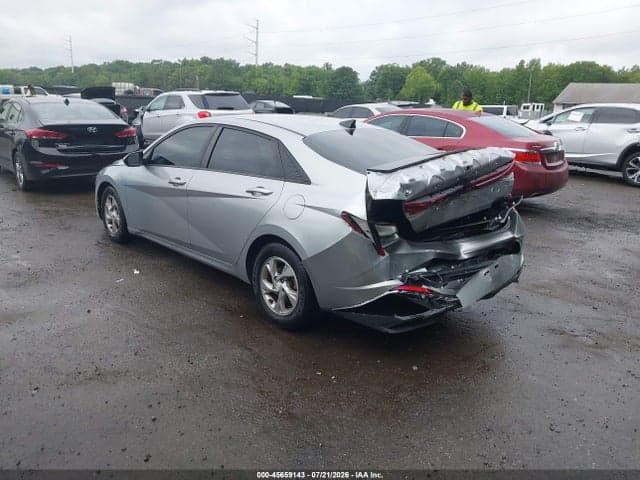 2021 HYUNDAI ELANTRA SE 1