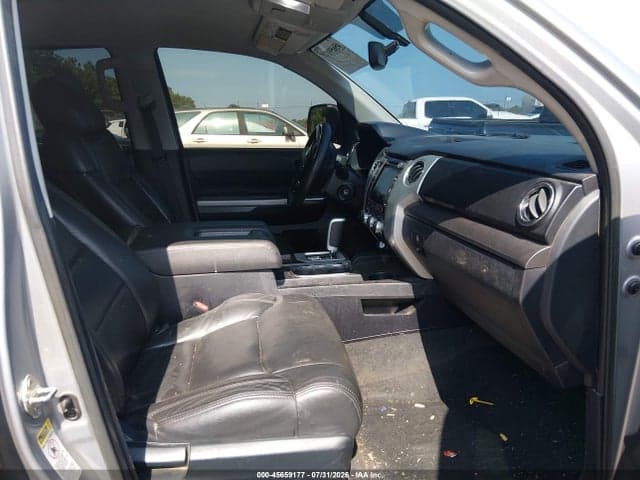 2017 TOYOTA TUNDRA SR5 5.7L V8 5