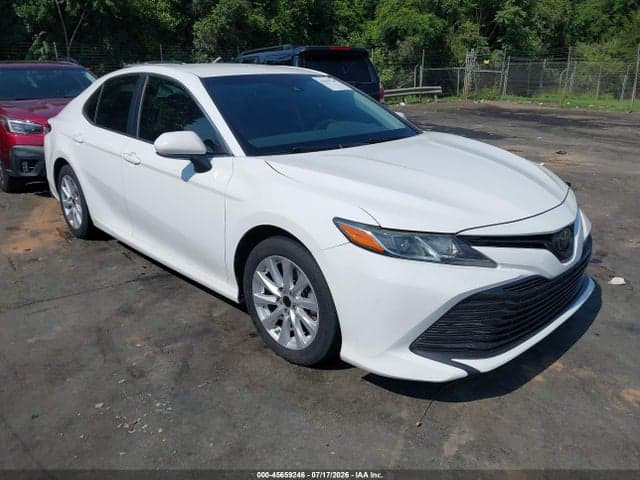 2018 TOYOTA CAMRY LE - 1