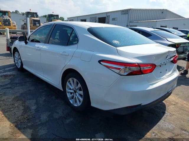 2018 TOYOTA CAMRY LE 3