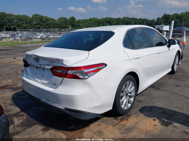 2018 TOYOTA CAMRY LE 4