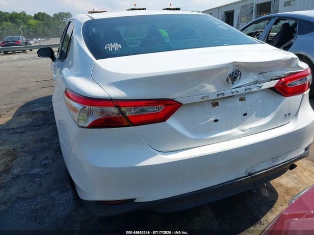 2018 TOYOTA CAMRY LE 6