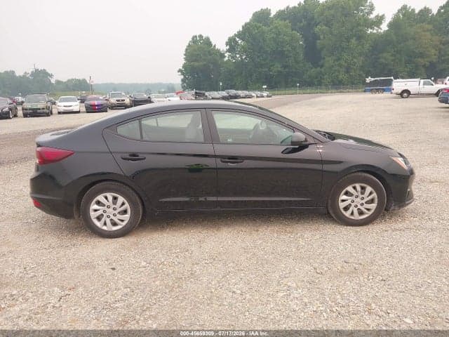 2020 HYUNDAI ELANTRA SE 18