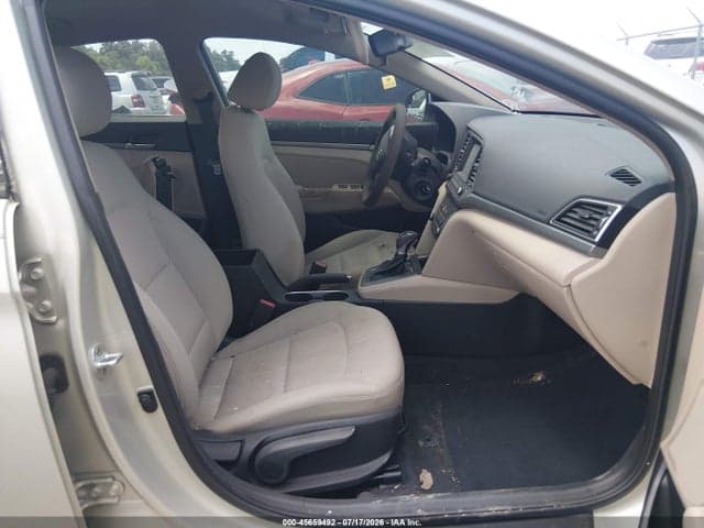2017 HYUNDAI ELANTRA SE 5
