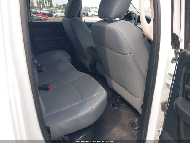 2017 RAM 1500 TRADESMAN 4X4 6'4 BOX 8