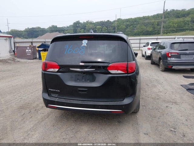 2017 CHRYSLER PACIFICA TOURING-L 16
