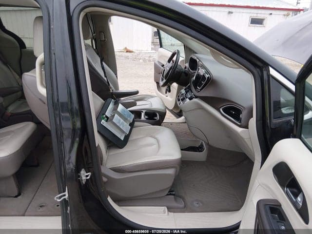 2017 CHRYSLER PACIFICA TOURING-L 5