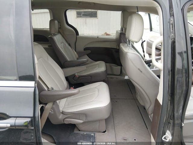 2017 CHRYSLER PACIFICA TOURING-L 8