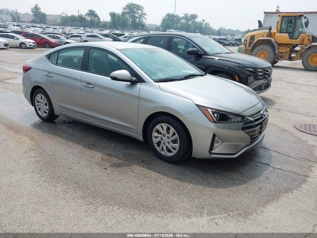 2020 HYUNDAI ELANTRA SE 1