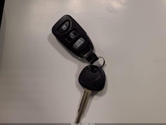 2020 HYUNDAI ELANTRA SE 11