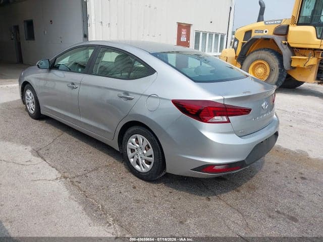 2020 HYUNDAI ELANTRA SE 3