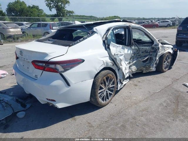 2023 TOYOTA CAMRY SE AWD 4