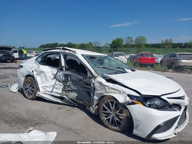 2023 TOYOTA CAMRY SE AWD 6