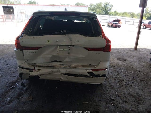 2021 VOLVO XC60 T5 INSCRIPTION 6