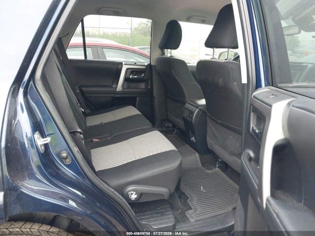 2024 TOYOTA 4RUNNER SR5 8