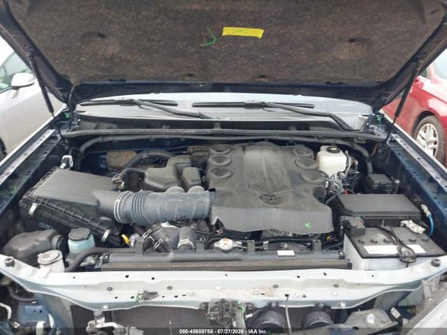 2024 TOYOTA 4RUNNER SR5 10
