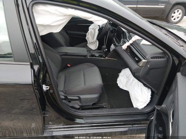 2025 TOYOTA CAMRY LE 5