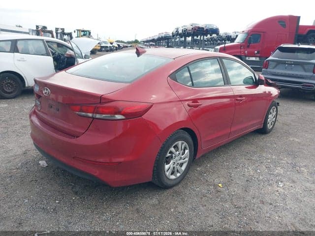 2017 HYUNDAI ELANTRA SE 4