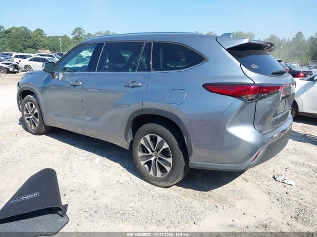 2020 TOYOTA HIGHLANDER XLE 3