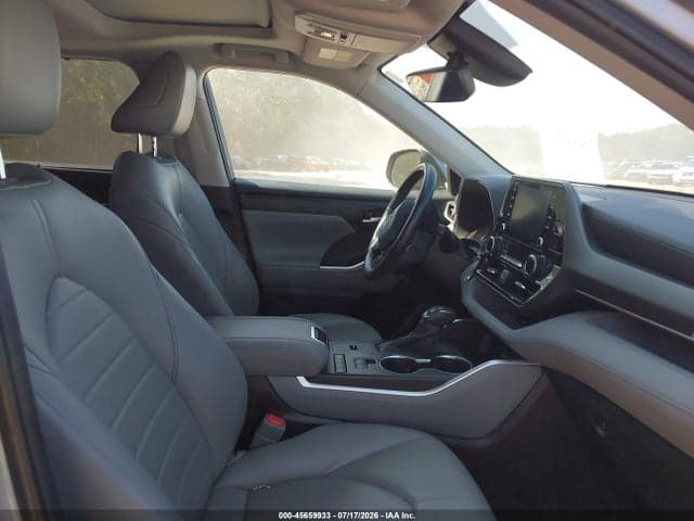 2020 TOYOTA HIGHLANDER XLE 5