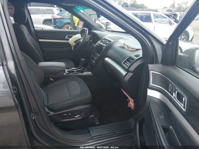 2017 FORD EXPLORER XLT 5